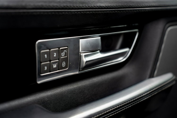 Range Rover Sport LAND ROVER RANGE ROVER SPORT- 3.6 V8- 272 KM zdjęcie 22