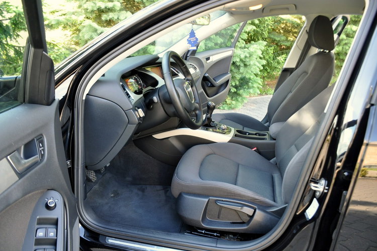 Audi A4 2.0TDI(143KM)*Bi-Xenon*Led*Navi*Welur*Parktronik*I Wł*Alu17"ASO zdjęcie 21