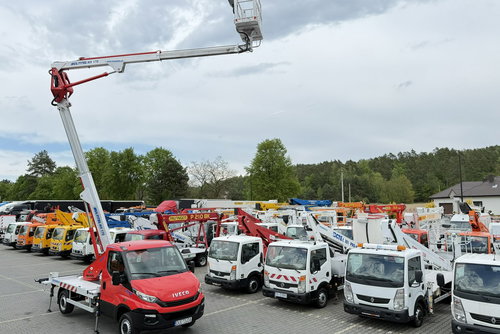 Iveco Daily 35S12 Podnośnik Koszowy Zwyżka MX170 17m UDT Mx 210 MZ Versalift P7