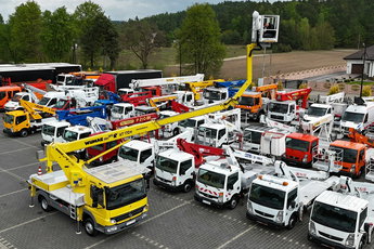 Mercedes Atego Zwyżka WUMAG WT 170 17m w bok 12m Mały przebieg Podnośnik Koszowy UDT Ruthmann GSR Palfinger Bison T330 Super Stan P7
