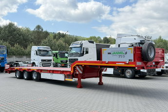 BODEX NN3J Ładowność: 26.500kg 3osie SAF Przednia Podnoszona WABCO JANMIL Poszerzenia Waga 9000kg 2021r Niskopodwoziowa Laweta Kassbohrer