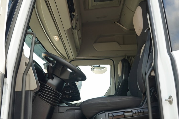 Ford F-MAX 500 / KLIMA POSTOJOWA / EURO 6 zdjęcie 24