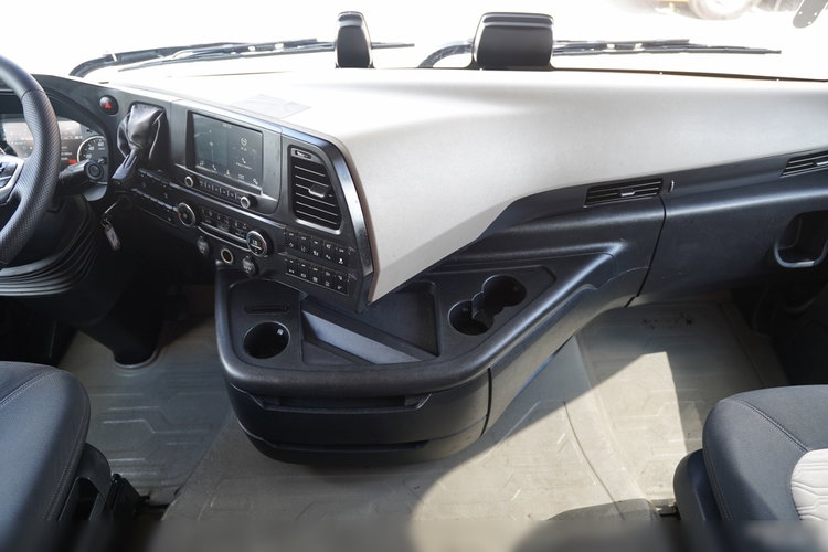 Ford F-MAX 500 / KLIMA POSTOJOWA / EURO 6 zdjęcie 32