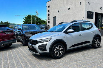 Dacia Sandero Stepway 1.0TCe 100KM LPG Kam cof Navi Klima Podgrz. fot Led Alu 16+