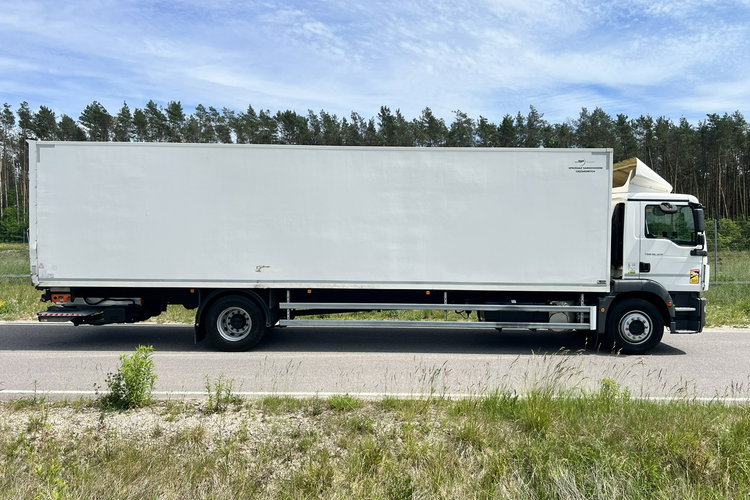TGM 18.320 Kontener 24 Palet, Automat, Euro 6 MAN TGM 18.320 Kontener 24 Paletowy, Poduszki, Winda, Klima, Gwarancja zdjęcie 19