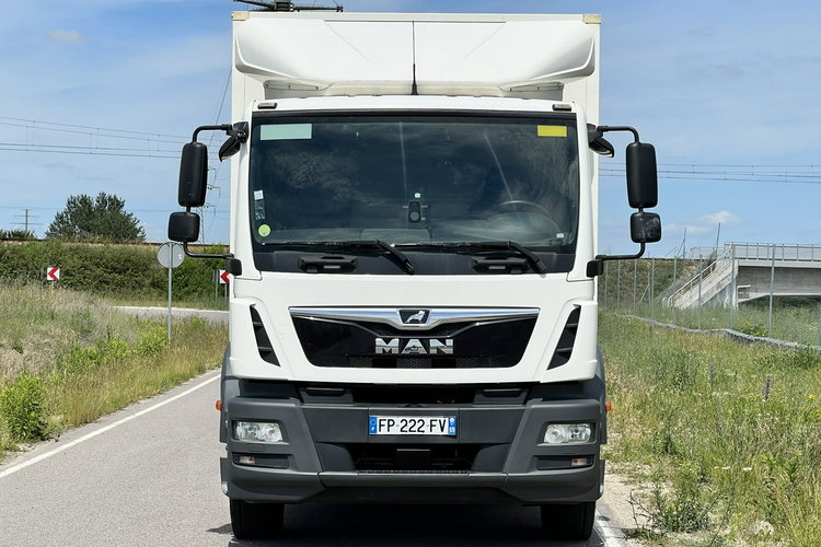 TGM 18.320 Kontener 24 Palet, Automat, Euro 6 MAN TGM 18.320 Kontener 24 Paletowy, Poduszki, Winda, Klima, Gwarancja zdjęcie 20