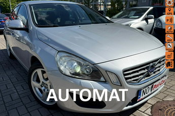 Volvo S60 modek 2011, automat, hak, opony wielosezonowe