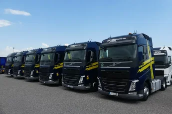 Volvo FH4 460 / EURO 6 / AUTOMAT / PEŁNY ADR / KLIMATYZACJA POSTOJOWA /