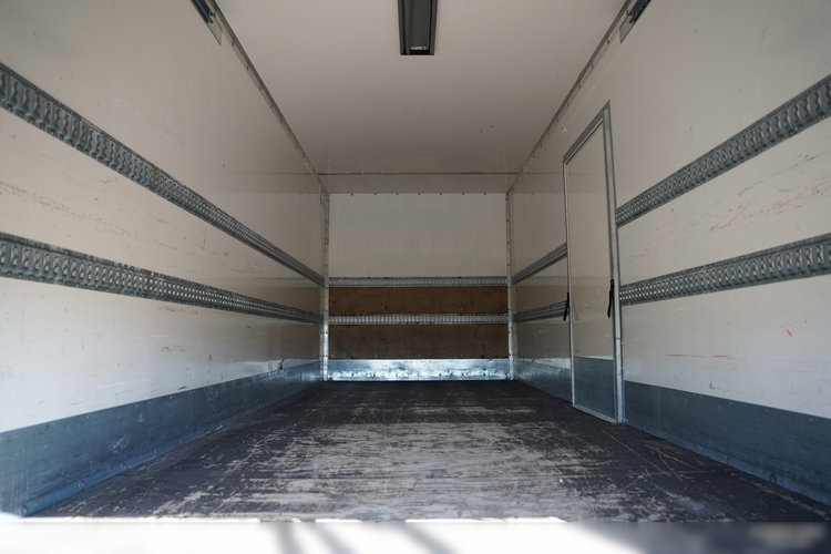 Mercedes ATEGO  1218 / 4X2 / KONTENER / WINDA DHOLLANDIA  - 1 500KG / ROLETA  zdjęcie 22