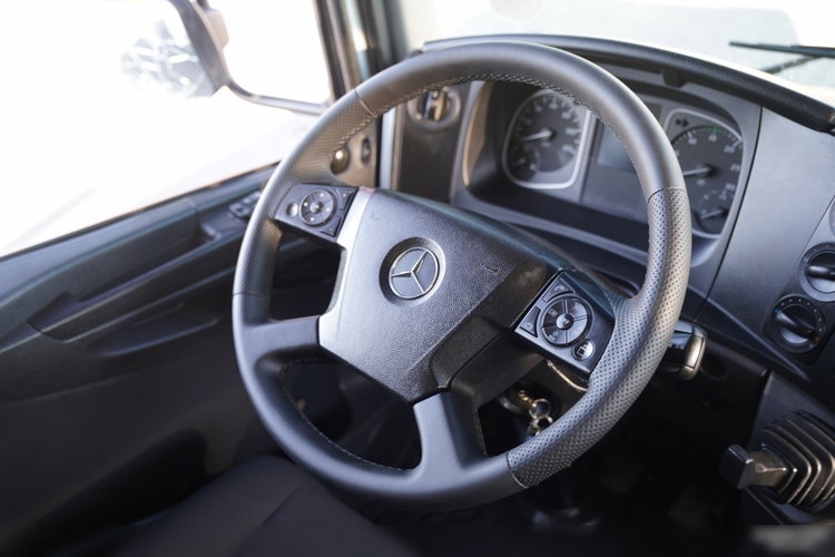 Mercedes ATEGO  1218 / 4X2 / KONTENER / WINDA DHOLLANDIA  - 1 500KG / ROLETA  zdjęcie 33