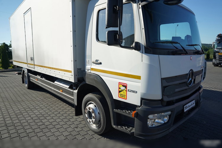 Mercedes ATEGO  1218 / 4X2 / KONTENER / WINDA DHOLLANDIA  - 1 500KG / ROLETA  zdjęcie 7