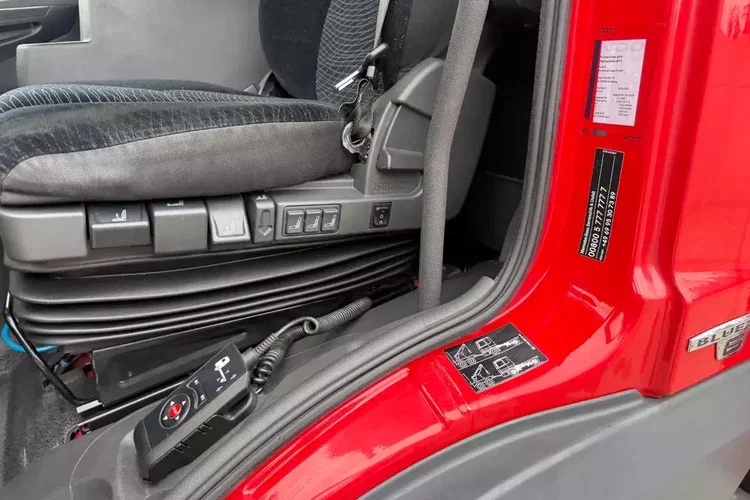 Mercedes ATEGO 818, Klima, webasto, 17 euro palet zdjęcie 9