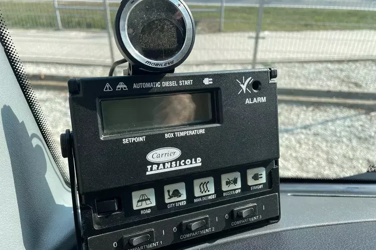 Mercedes ATEGO 1223 CHŁODNIA zdjęcie 12