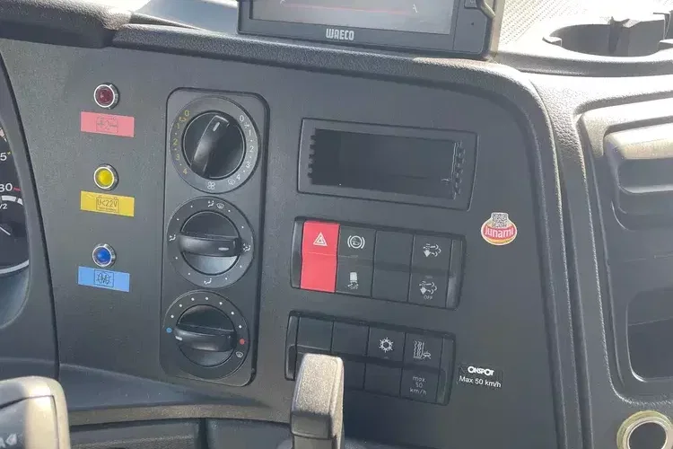 Mercedes ATEGO 1223 CHŁODNIA zdjęcie 14