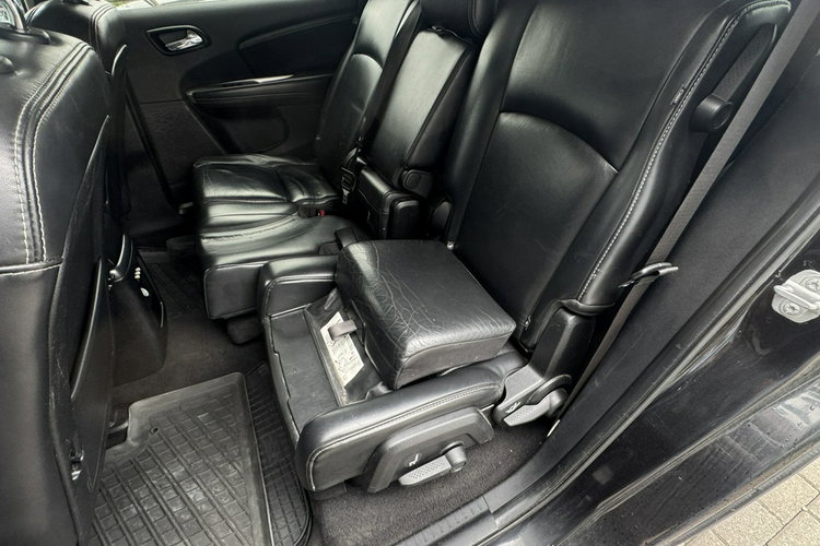 Fiat Freemont 2.0d Multijet 170 KM automat 4x4 dvd skóry black code 7.os. 1.r.gwaran zdjęcie 27