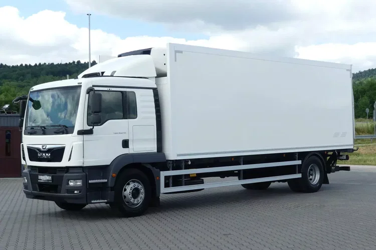 MAN TGM 18.250 / CHŁODNIA + WINDA / KABINA SYPIALNA / EURO 6 / zdjęcie 4