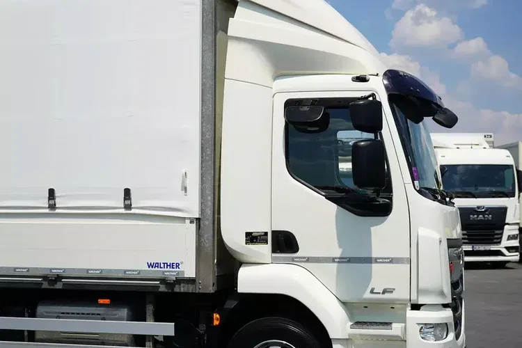 DAF LF / 260 / E 6 / ACC / BURTOFIRANKA + WINDA / ŁAD. 8 975 KG / 18 PALET zdjęcie 28
