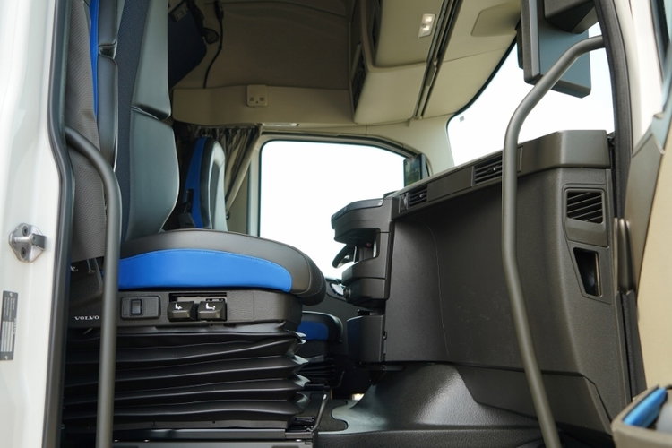 Volvo FH 500 AERO / 2025 ROK / I-SAVE / XXL zdjęcie 36