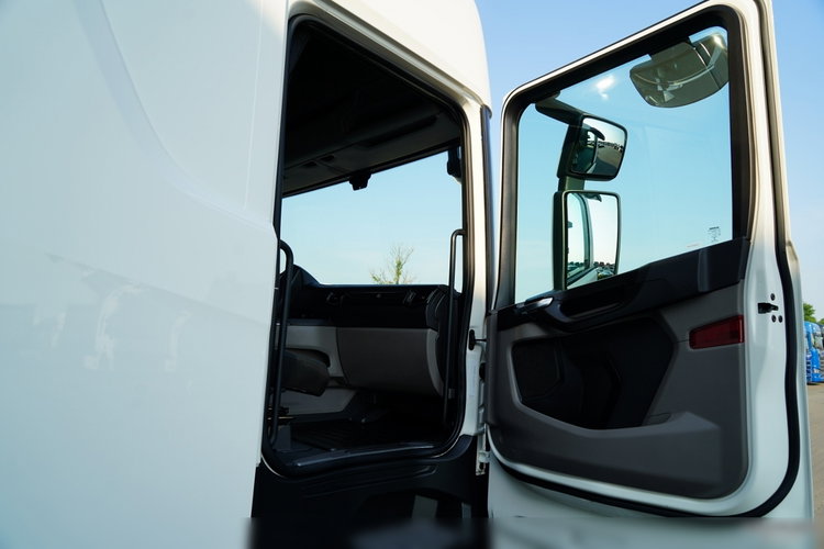 Scania R 450 / RETARDER / KLIMA POSTOJOWA   / ZBIORNIKI 1 400 L /  EURO 6 zdjęcie 35
