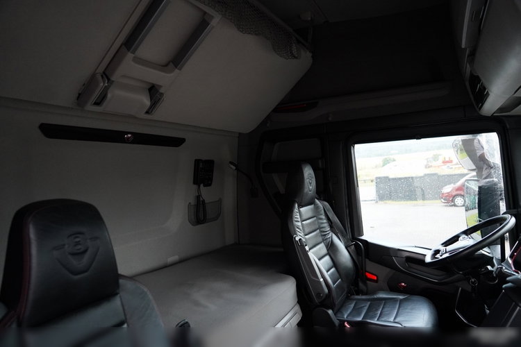 Scania S 580 / V8 / RETARDER / KLIMA POSTOJOWA / CAŁA NA PODUSZKACH / ALUFELGI / SKÓRY /  zdjęcie 31