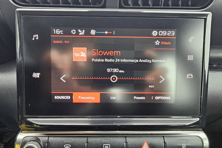 Citroen C3 Aircross grzane fotele, kontrola pasa ruchu, hak, serwis zdjęcie 25