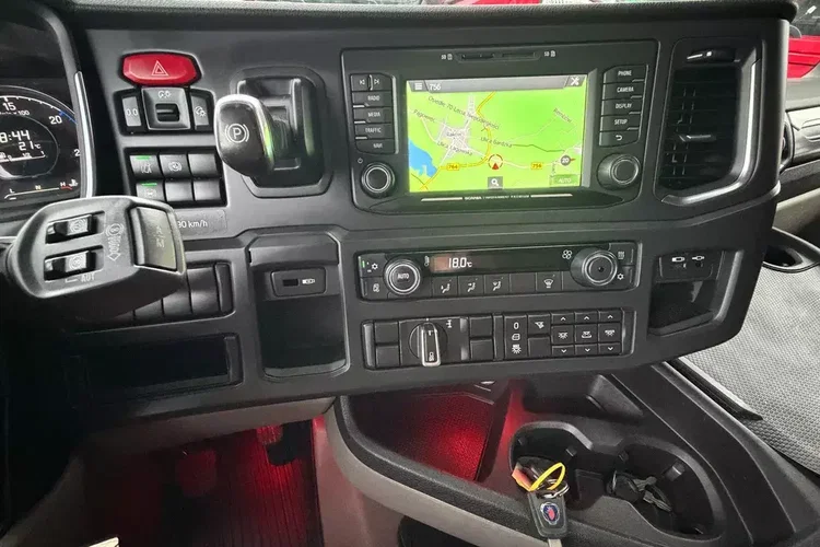 R500 standard dwa zbiorniki Kontrakt serwisowy scania Niemcy 2021 zdjęcie 22