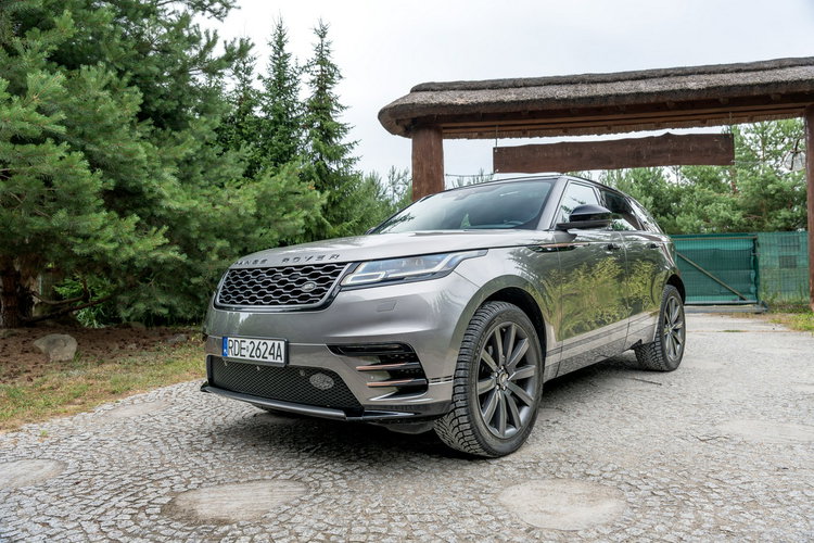 Land Rover Range Rover VELAR R-Dynamic S / 2.0 240KM AWD / Serwis ASO / Panorama / Meridian / FV zdjęcie 21