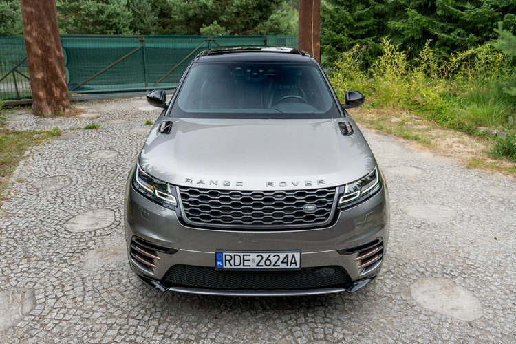 Land Rover Range Rover VELAR R-Dynamic S / 2.0 240KM AWD / Serwis ASO / Panorama / Meridian / FV zdjęcie 23