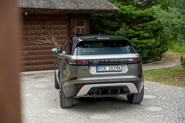 Land Rover Range Rover VELAR R-Dynamic S / 2.0 240KM AWD / Serwis ASO / Panorama / Meridian / FV zdjęcie 30