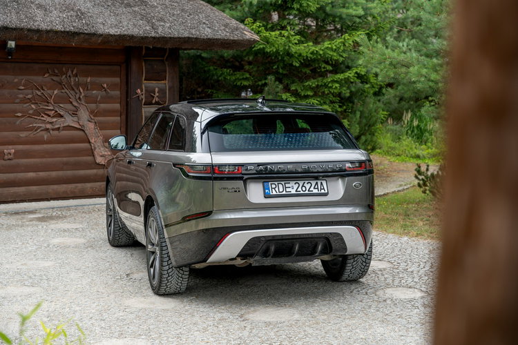 Land Rover Range Rover VELAR R-Dynamic S / 2.0 240KM AWD / Serwis ASO / Panorama / Meridian / FV zdjęcie 35