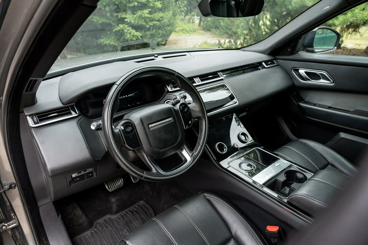 Land Rover Range Rover VELAR R-Dynamic S / 2.0 240KM AWD / Serwis ASO / Panorama / Meridian / FV zdjęcie 46