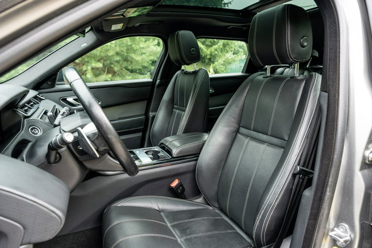Land Rover Range Rover VELAR R-Dynamic S / 2.0 240KM AWD / Serwis ASO / Panorama / Meridian / FV zdjęcie 47