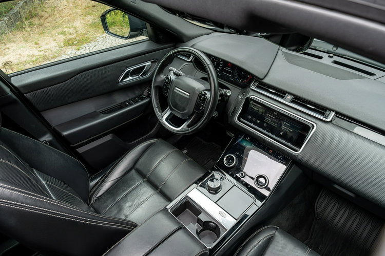 Land Rover Range Rover VELAR R-Dynamic S / 2.0 240KM AWD / Serwis ASO / Panorama / Meridian / FV zdjęcie 61