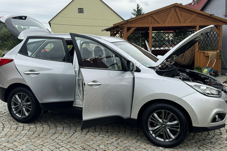 Hyundai ix35 1.6 Benz 135KM z Niemiec, LIFT 2015r, Pół-skóry, Grzane fotele, NAVI zdjęcie 15
