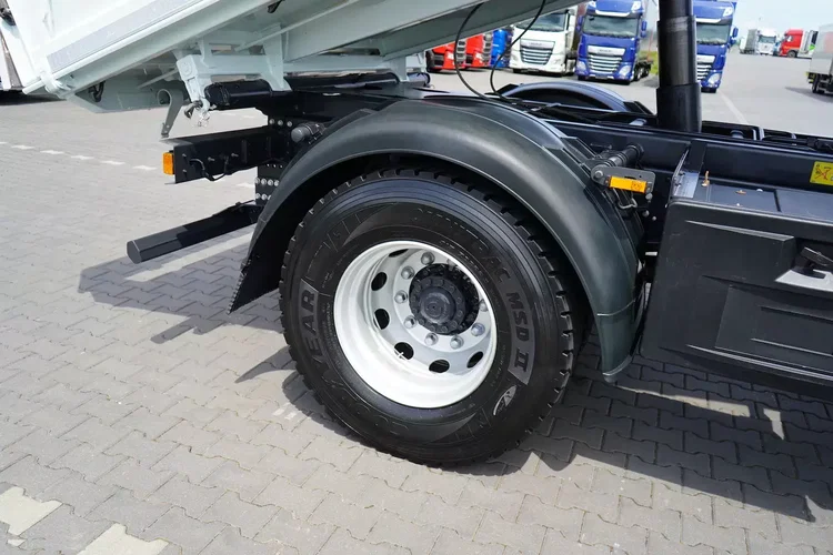 Iveco / EUROCARGO / 180-320 / E 6 / WYWROTKA / ŁAD. 10 550 KG zdjęcie 19