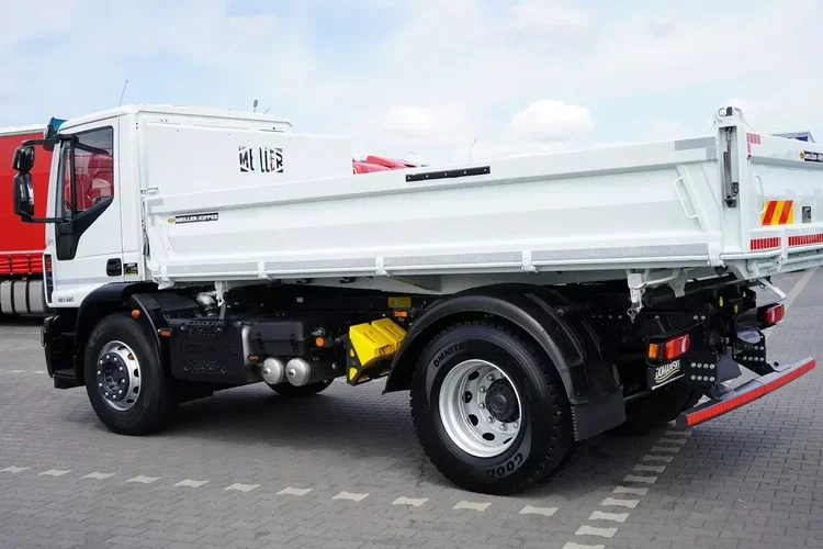 Iveco / EUROCARGO / 180-320 / E 6 / WYWROTKA / ŁAD. 10 550 KG zdjęcie 40