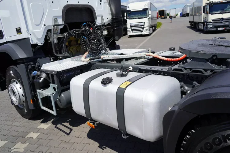 Mercedes / AROCS / 2053 / ACC / E 6 / MP 5 / HYDRAULIKA / RETARDER zdjęcie 10