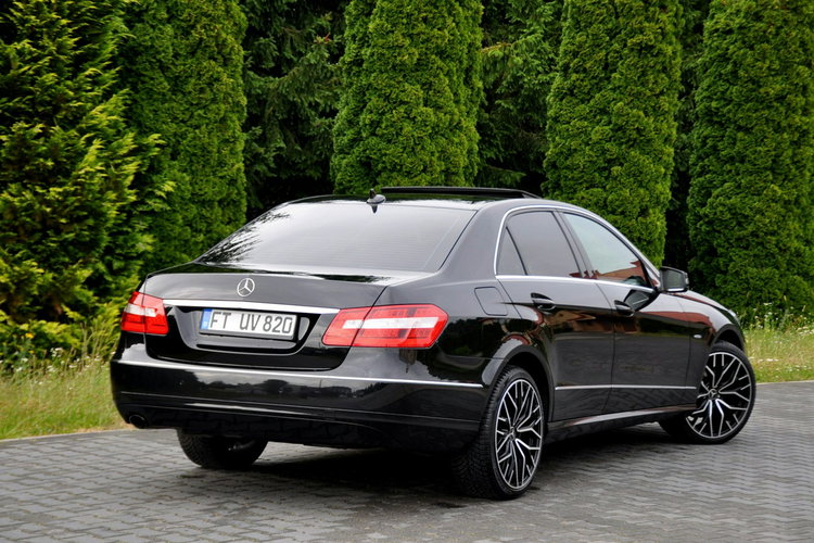 Mercedes E 200 1.8K(184KM) Avantgarde Navi El.Fotele Klimatronik Welur Szyber Alu19" zdjęcie 6