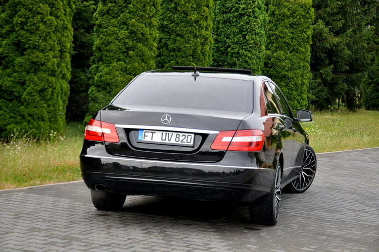 Mercedes E 200 1.8K(184KM) Avantgarde Navi El.Fotele Klimatronik Welur Szyber Alu19" zdjęcie 7