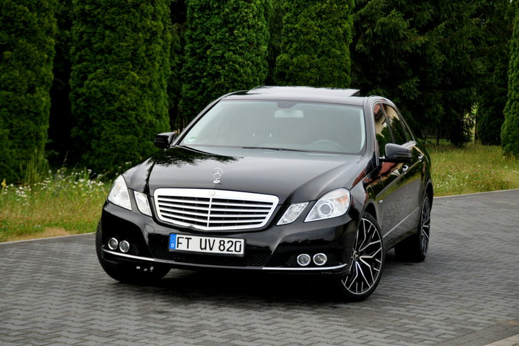 Mercedes E 200 1.8K(184KM) Avantgarde Navi El.Fotele Klimatronik Welur Szyber Alu19" zdjęcie 8