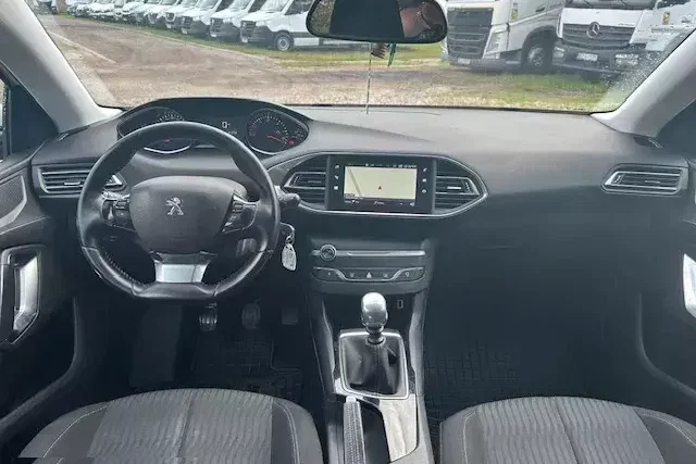 Peugeot 308 zdjęcie 9