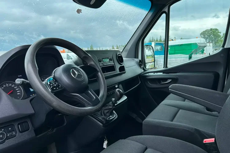 Mercedes Sprinter zdjęcie 21