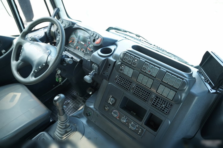 Iveco TRAKKER 410 / 6X4 / 2 STR. WYWROTKA + HDS ATLAS 125.2 /  HYDROBURTA / ROTATOR / MANUAL / EEV /  zdjęcie 43