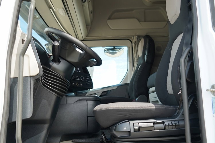 Ford F-MAX 500 / KLIMA POSTOJOWA / EURO 6 zdjęcie 23