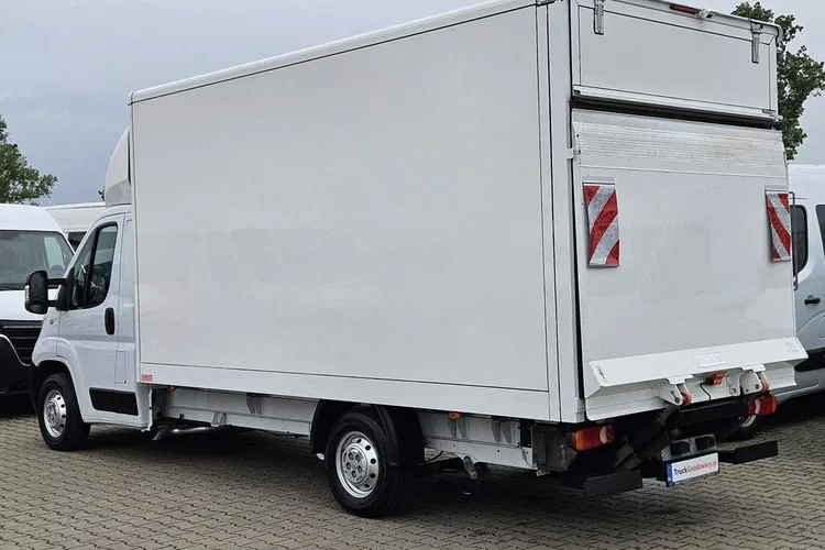 Citroen Jumper Kontener 8 ePAL 89900zł NETTO 2.2HDi/140KM zdjęcie 12