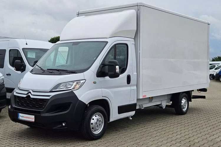 Citroen Jumper Kontener 8 ePAL 89900zł NETTO 2.2HDi/140KM zdjęcie 5