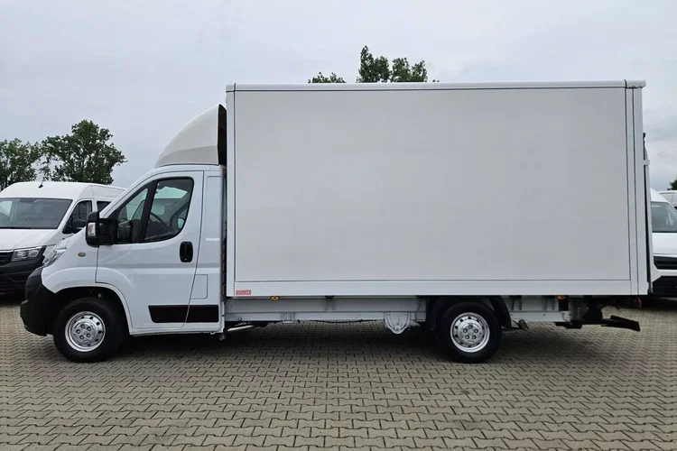Citroen Jumper Kontener 8 ePAL 89900zł NETTO 2.2HDi/140KM zdjęcie 8