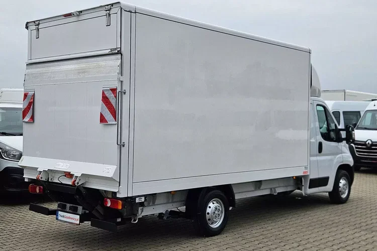 Citroen Jumper Kontener 8 ePAL 89900zł NETTO 2.2HDi/140KM zdjęcie 9