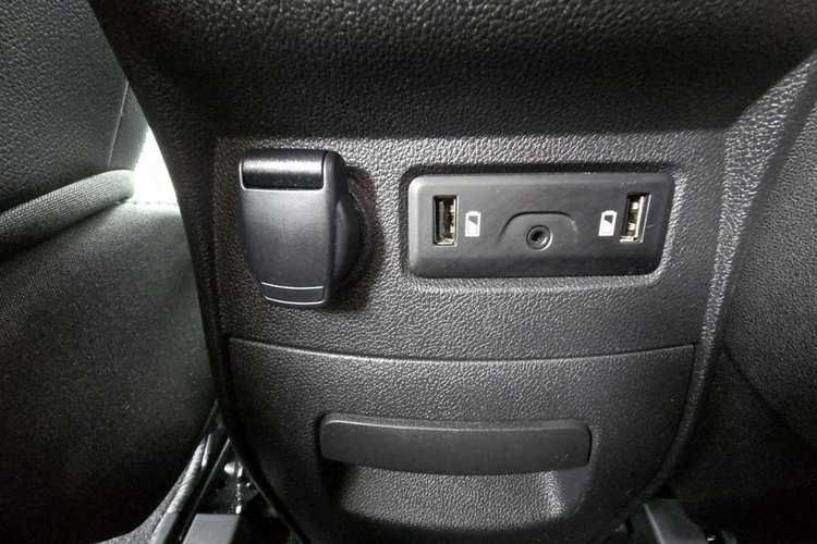 Renault Scenic Bezwypadkowy, bogate wyposażenie zdjęcie 17