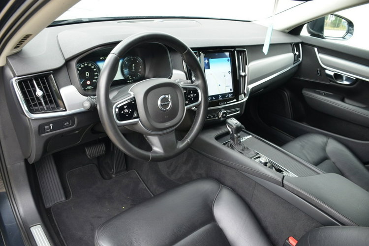 Volvo V90 SUPER STAN 2.0D3 150KM Serwis Skóra Navi Radar el.klapa As.pasa zdjęcie 22